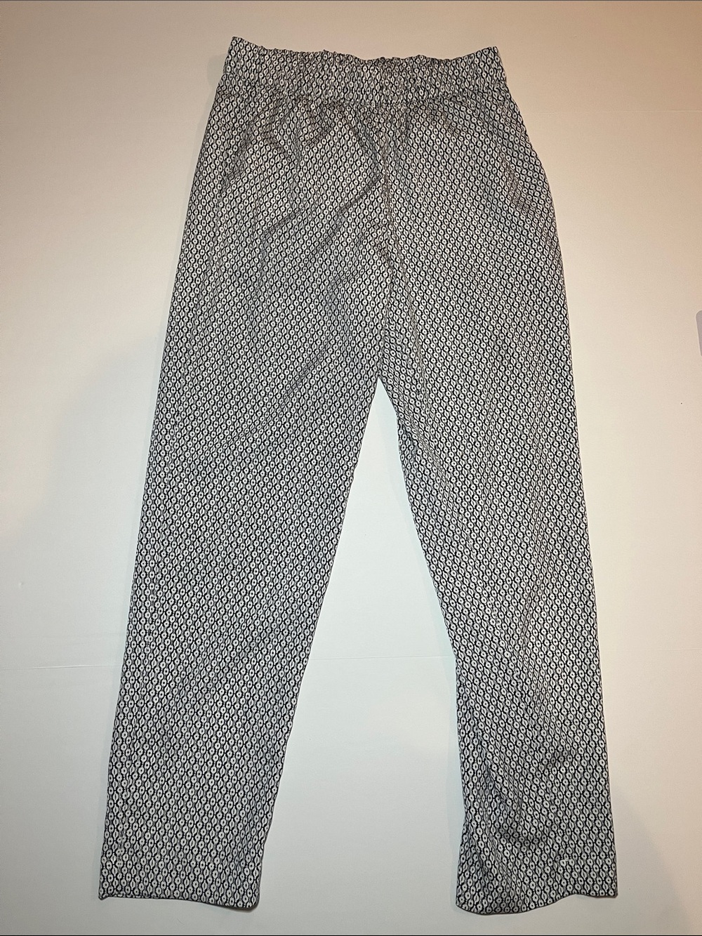 Women’s Black & White Geometric Trousers